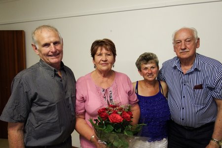 Vlnr is Hennie en Aletta Lochner, Annelene Reinke en ds Stoney Coetzee